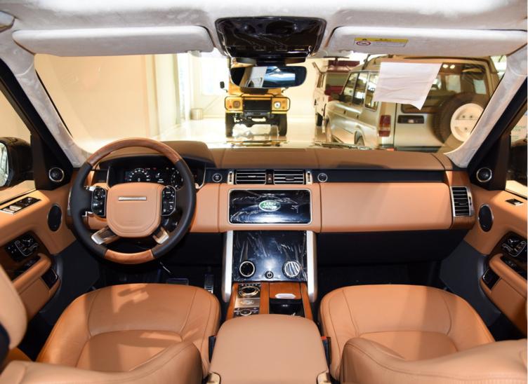 路虎揽胜尊崇创世加长版后排,路虎揽胜尊崇创世加长版驾驶感受