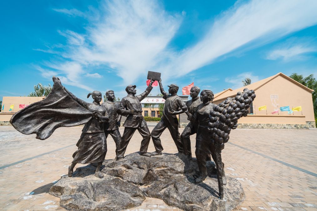 她是滔滔千里黄河的宠儿,阴山之下、河套之上的掌上明珠