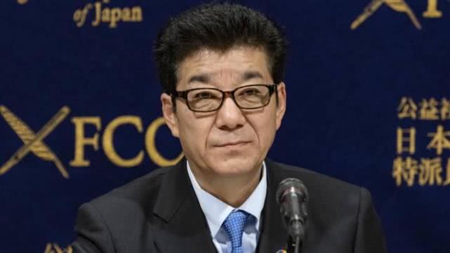 日本大阪市长称隔离期间应由男人出门购物，因为女人购物时间过长