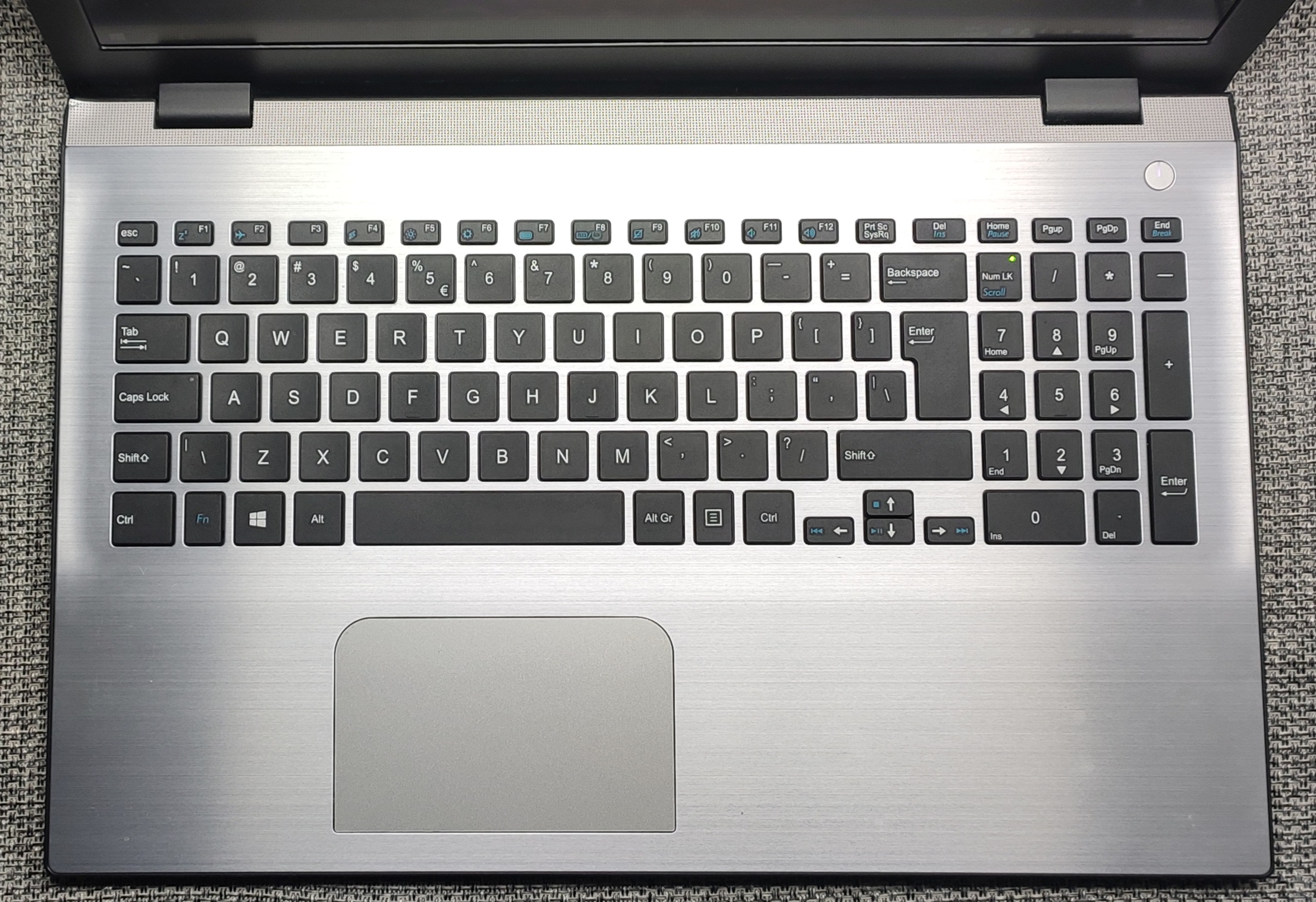 1000元预算笔记本最高配,1000块钱的笔记本该怎么选