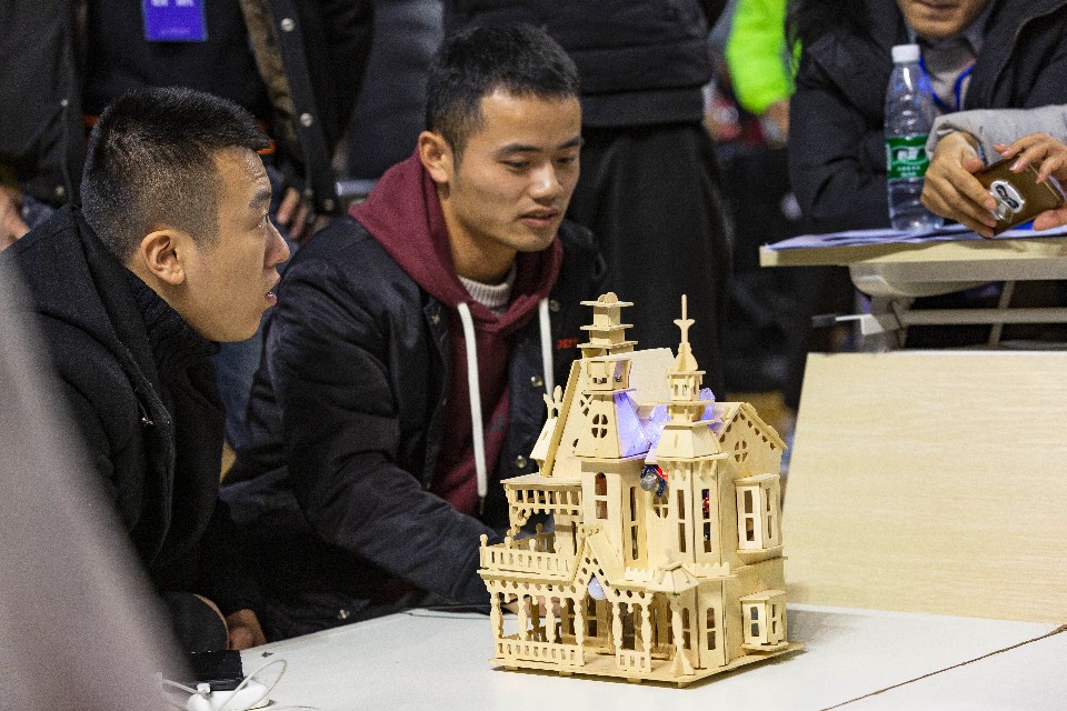 600支赛队博弈科技和创意TRCC第八届全国机器人创意设计大赛举办