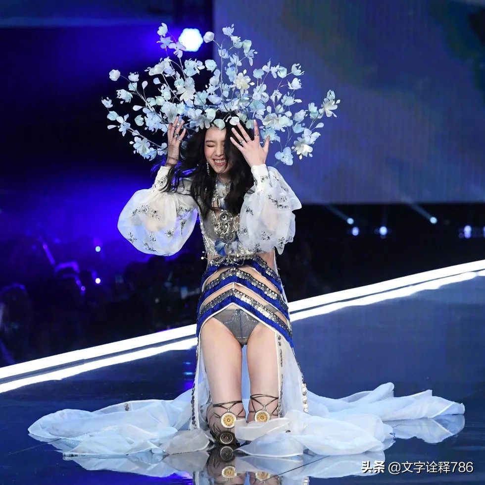 何猷君奚梦瑶维密摔跤,奚梦瑶维密秀摔跤视频