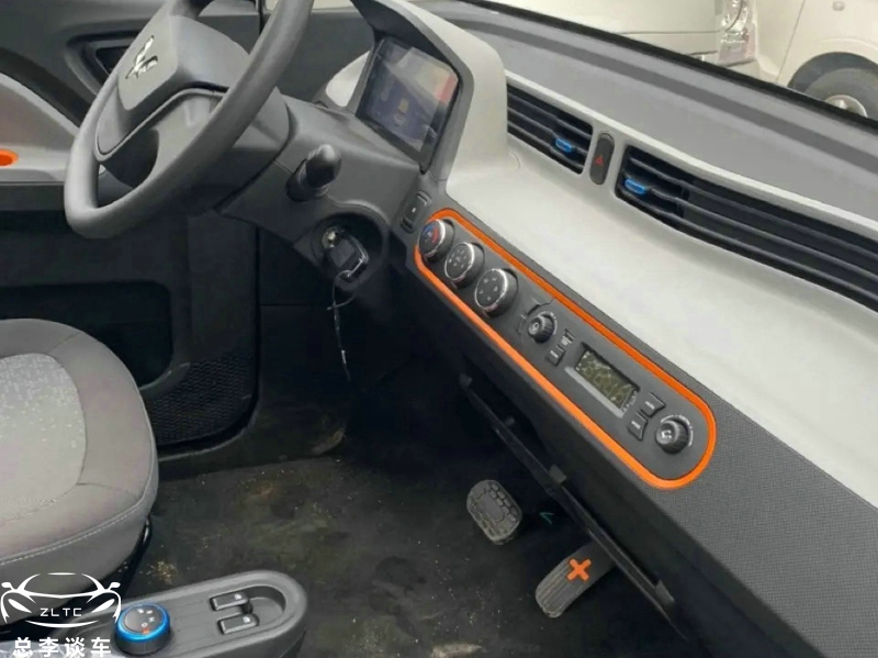 五菱宏光mini马卡龙的缺点,五菱宏光mini是油车还是电车