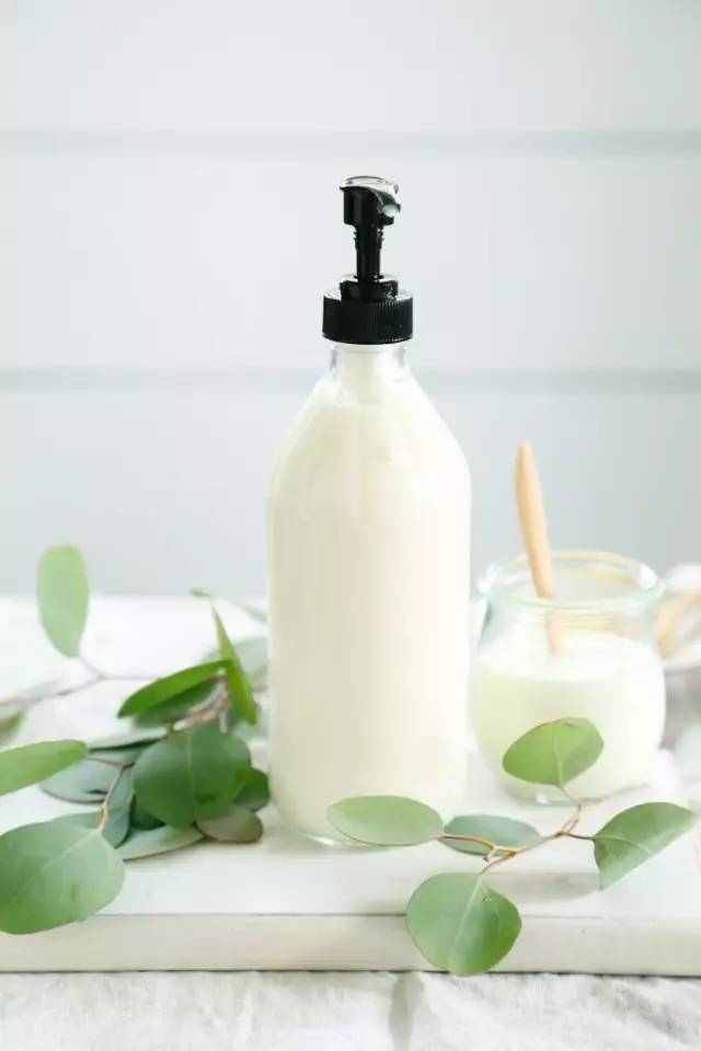 衣服被盐水染色怎么还原,怎样把染色衣服还原色