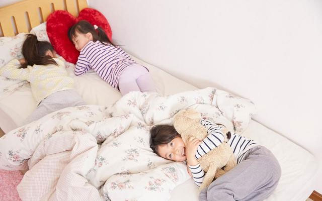 孩子懒惰大都是父母造成的,家长如何改变孩子懒惰和拖拉