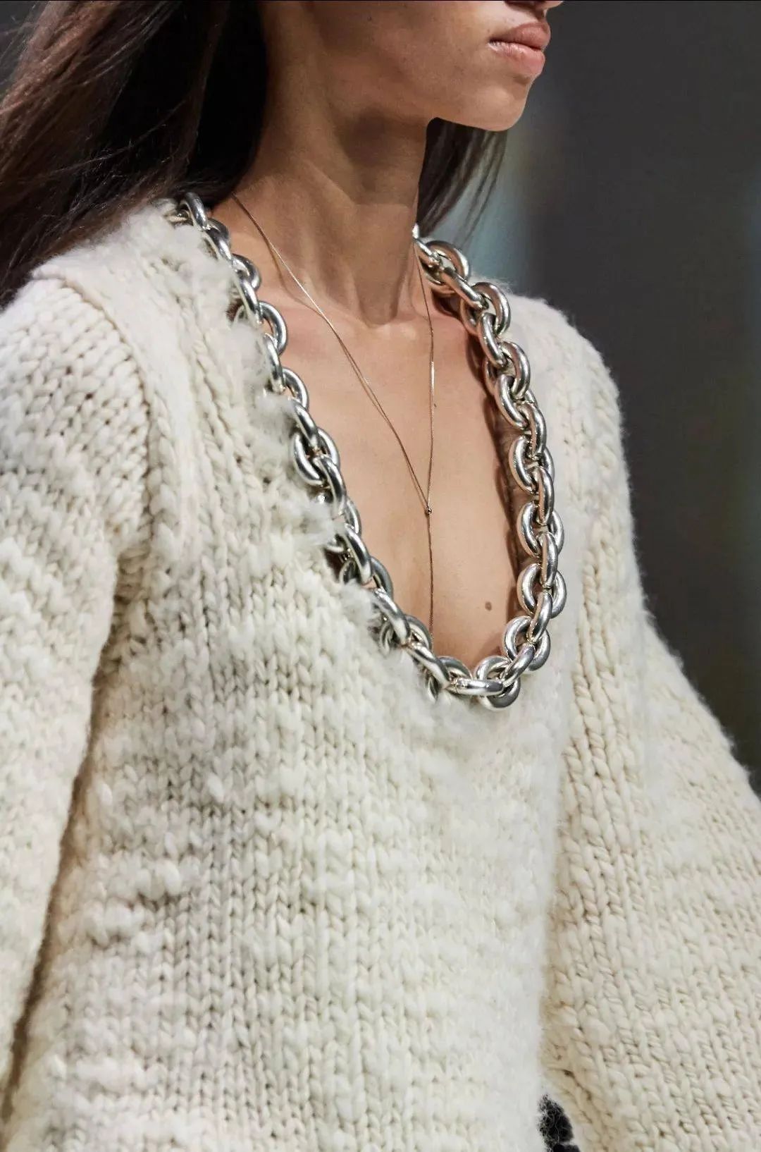 再不穿这3种花样毛衣，有点说不过去了吧？