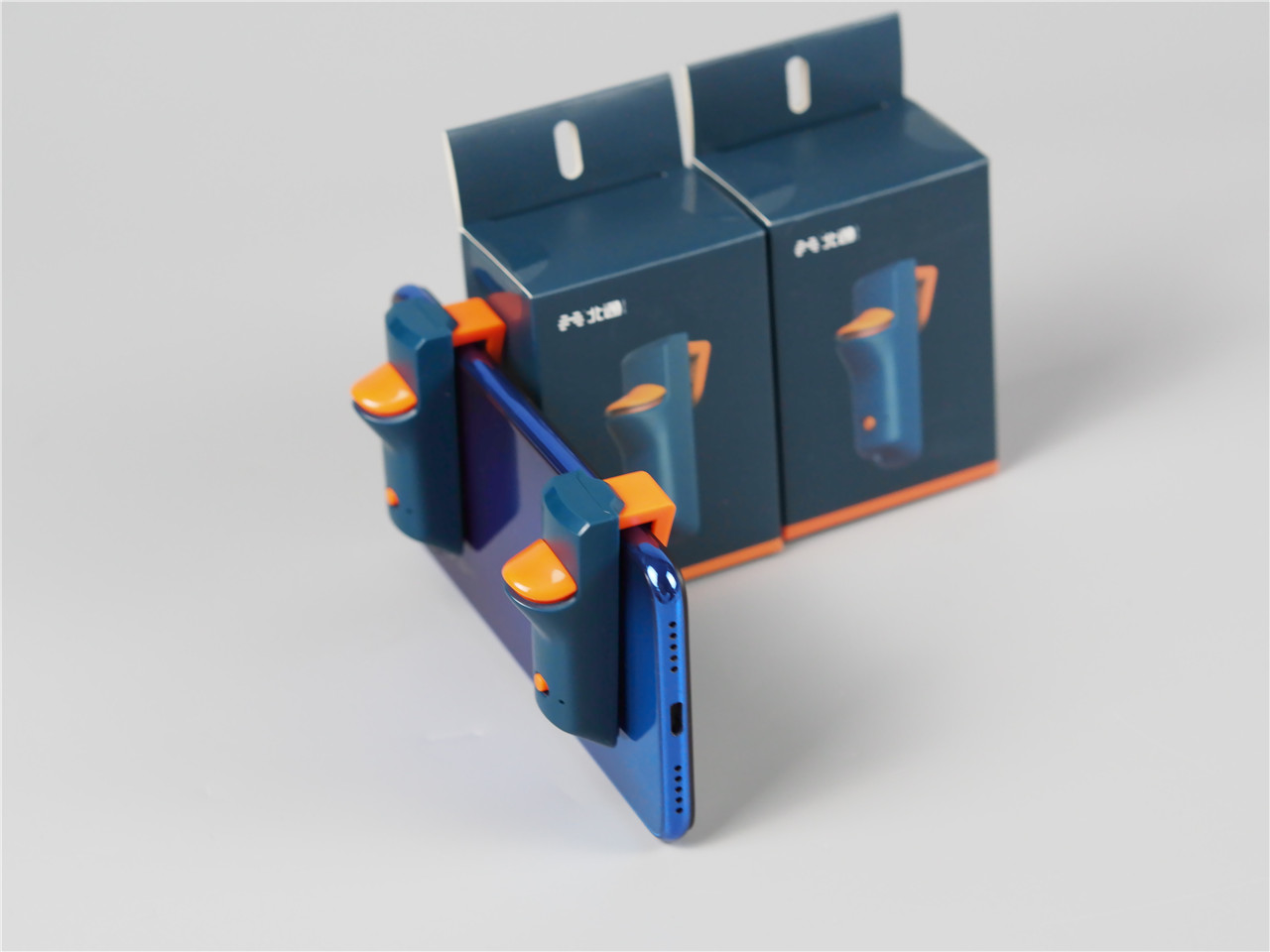 开黑吃鸡神器北通j1上手体验,北通j1手游按键怎么用