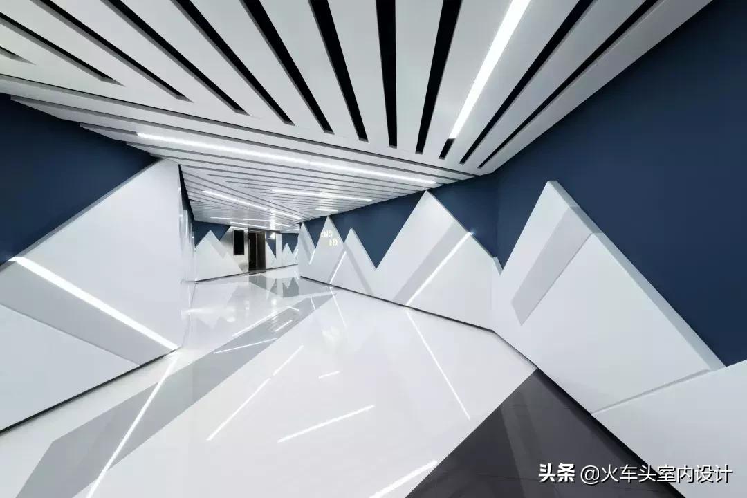 上海梅龙镇UA影院教你如何用灯光修饰极简设计