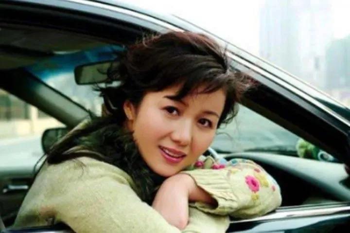 37岁王丽云全家近照,王丽云郑卫莉