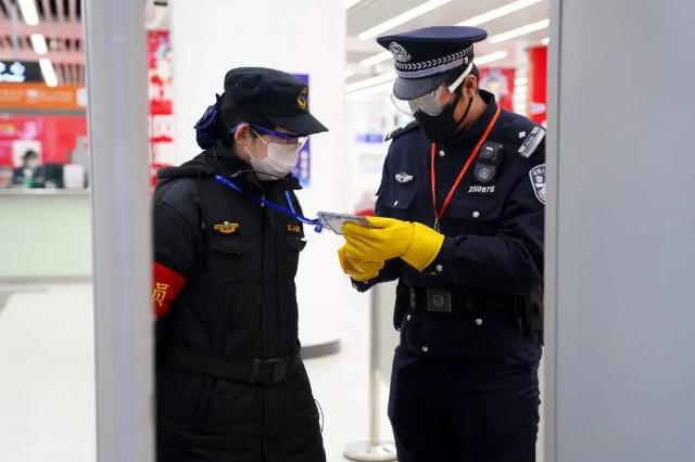 90后经典歌曲,90后行长静姐创业的直播间