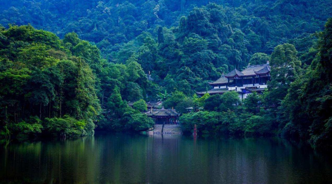 成都旅游必去十大景点推荐峨眉山,成都旅游必去十大景点推荐武侯祠