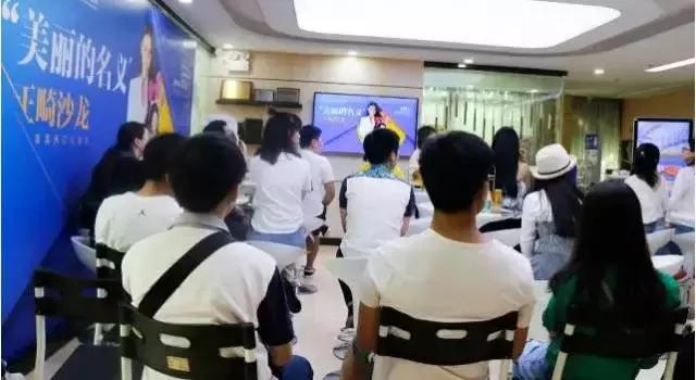 90后整牙破产,90后因为吃喝玩乐负债3万