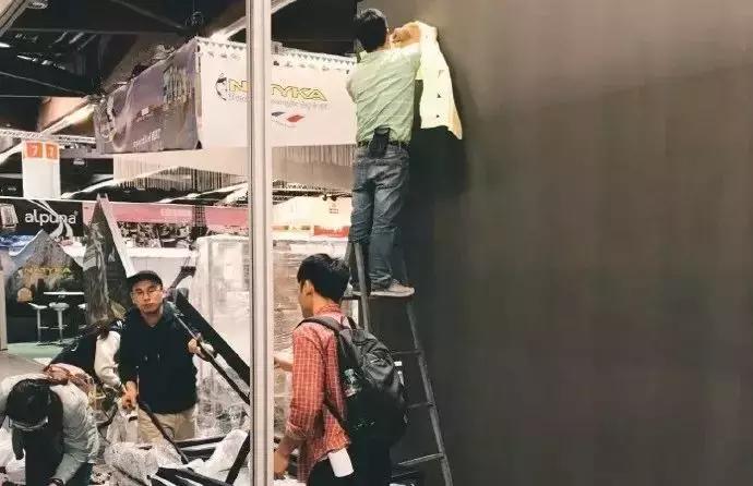 做了15年宠物服饰，这次我们做了个萌宠试衣间|它它李伟波