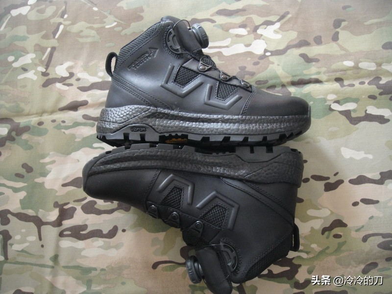 龙牙高帮战术靴夏季,军靴有多舒服