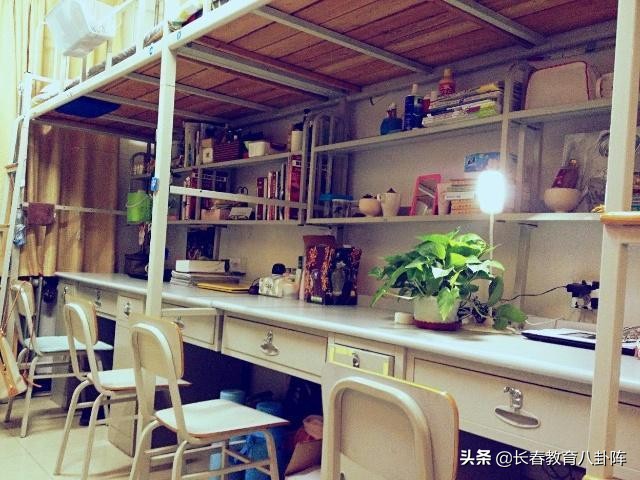 全国高校宿舍奢华排行,各个学校宿舍大比拼