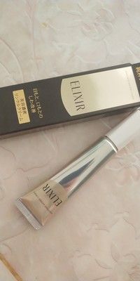 什么年龄开始用眼霜,蜂胶滋养紧致眼霜适合多大年龄用