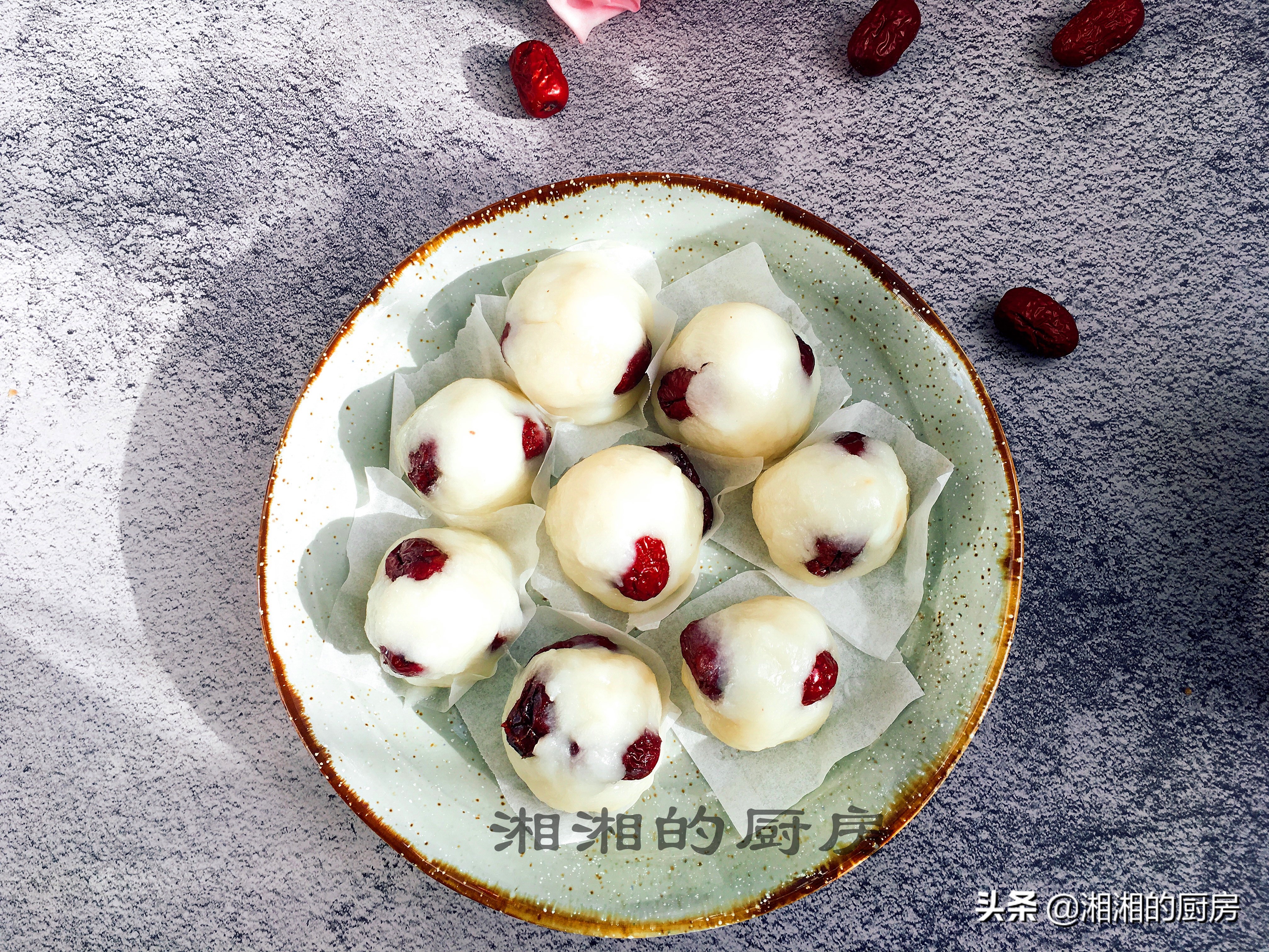 糯米粉绿豆红枣点心,一碗糯米粉半只南瓜发糕