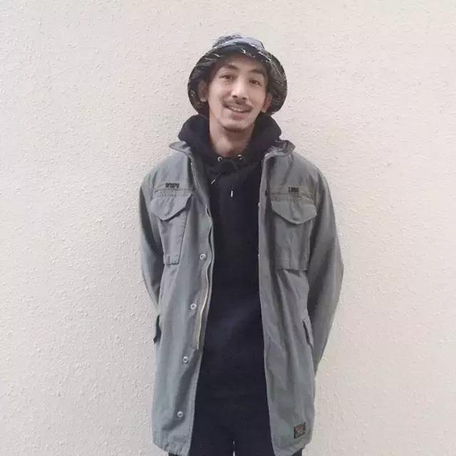 今天余文乐老师要为你们上一堂军装搭配课,答应我要好好学习哟!