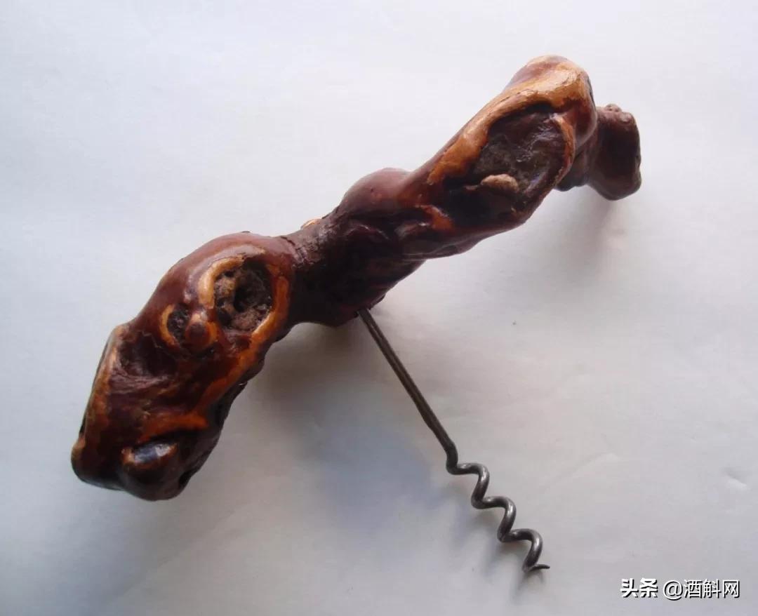 酿酒酿完以后的渣怎么处理,酿白酒剩下的酒糟怎么储存