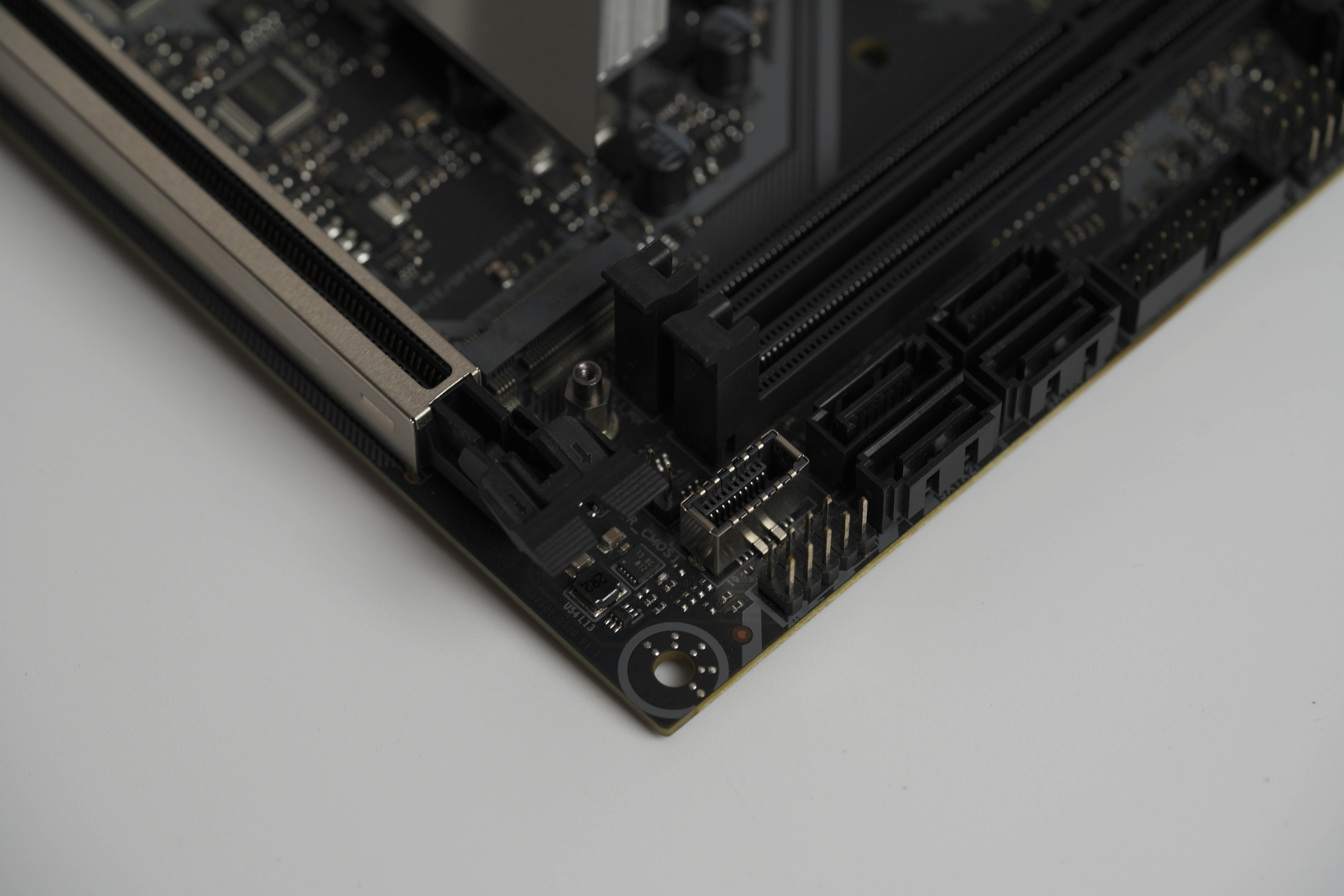 i511400f加rtx3070ti游戏性能,3070ti搭配13700k吃鸡实测