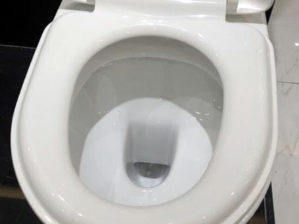 抽水马桶硬物堵了怎么快速疏通,抽水马桶抽水没劲怎么办