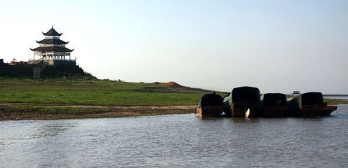 苏轼跟东坡肉有什么关系,苏轼是在什么情况下发明出东坡肉