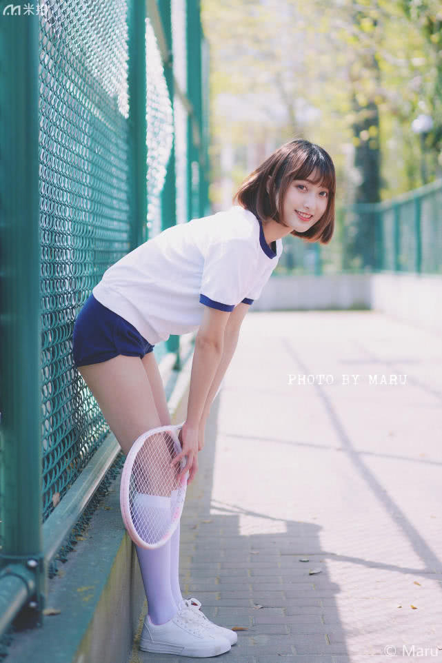 满满的青春活力少年写真,牛仔短裤校园写真