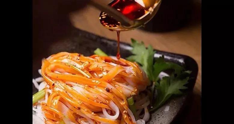 秦镇米皮制作工艺与配方,秘制米皮做法图解