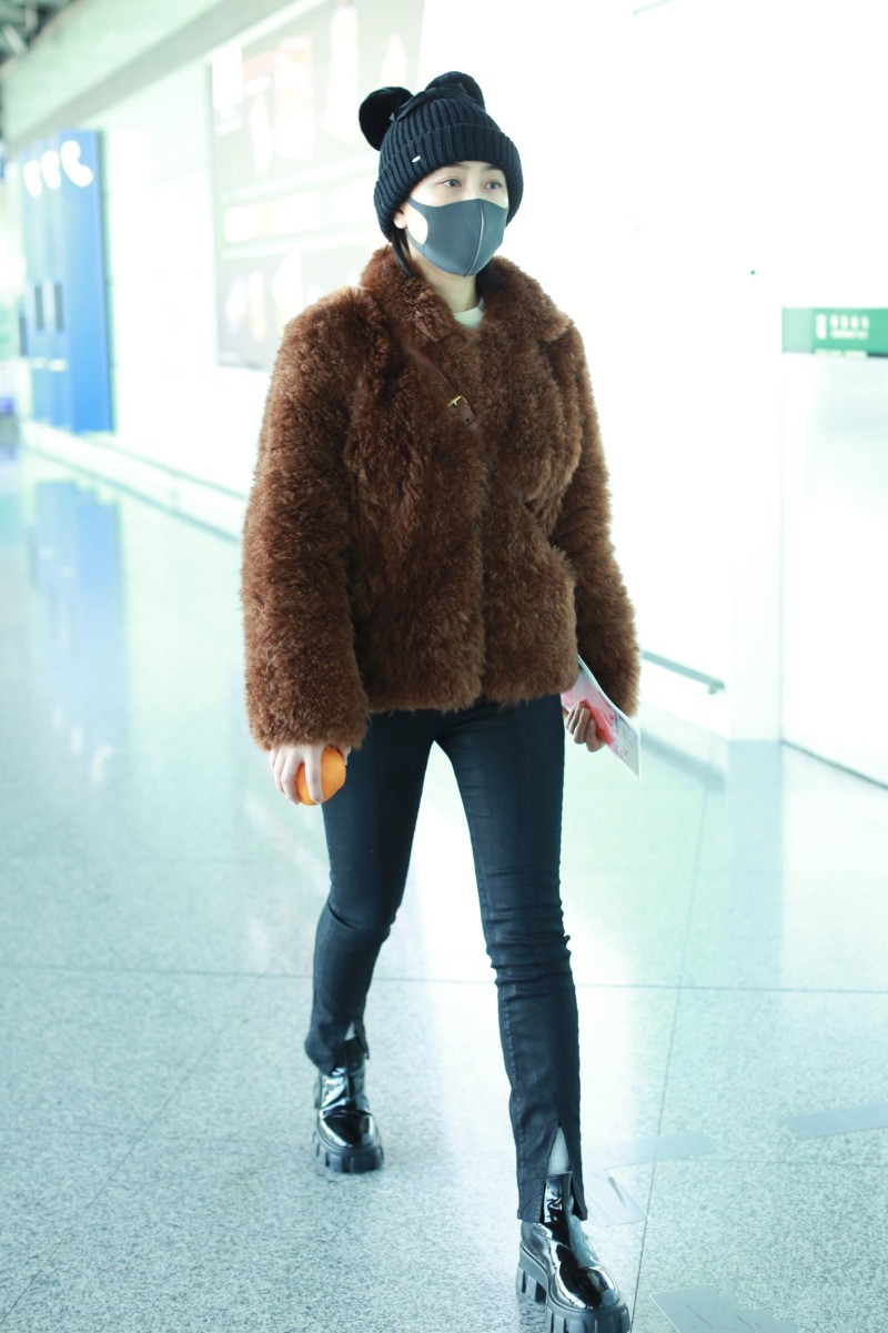 马苏穿长筒靴图文,马苏穿过膝长筒靴