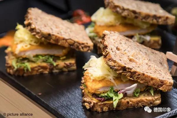 20种各国经典面包都吃了吗,德国口感营养最好的面包