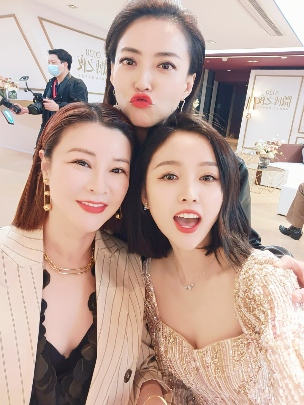 杜华杨紫是什么关系,杜华杨紫最新消息