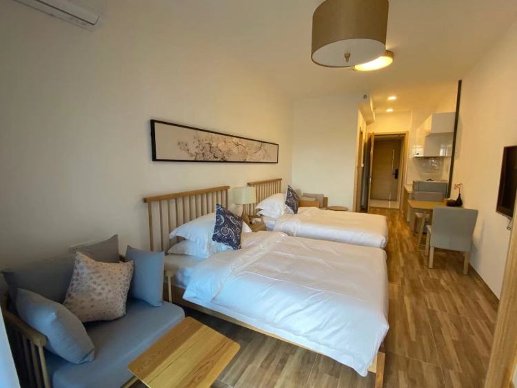 听说广州金叶子温泉酒店是广州的“小布拉宫”