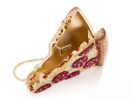 各种各样的名牌包包,千奇百怪的包包