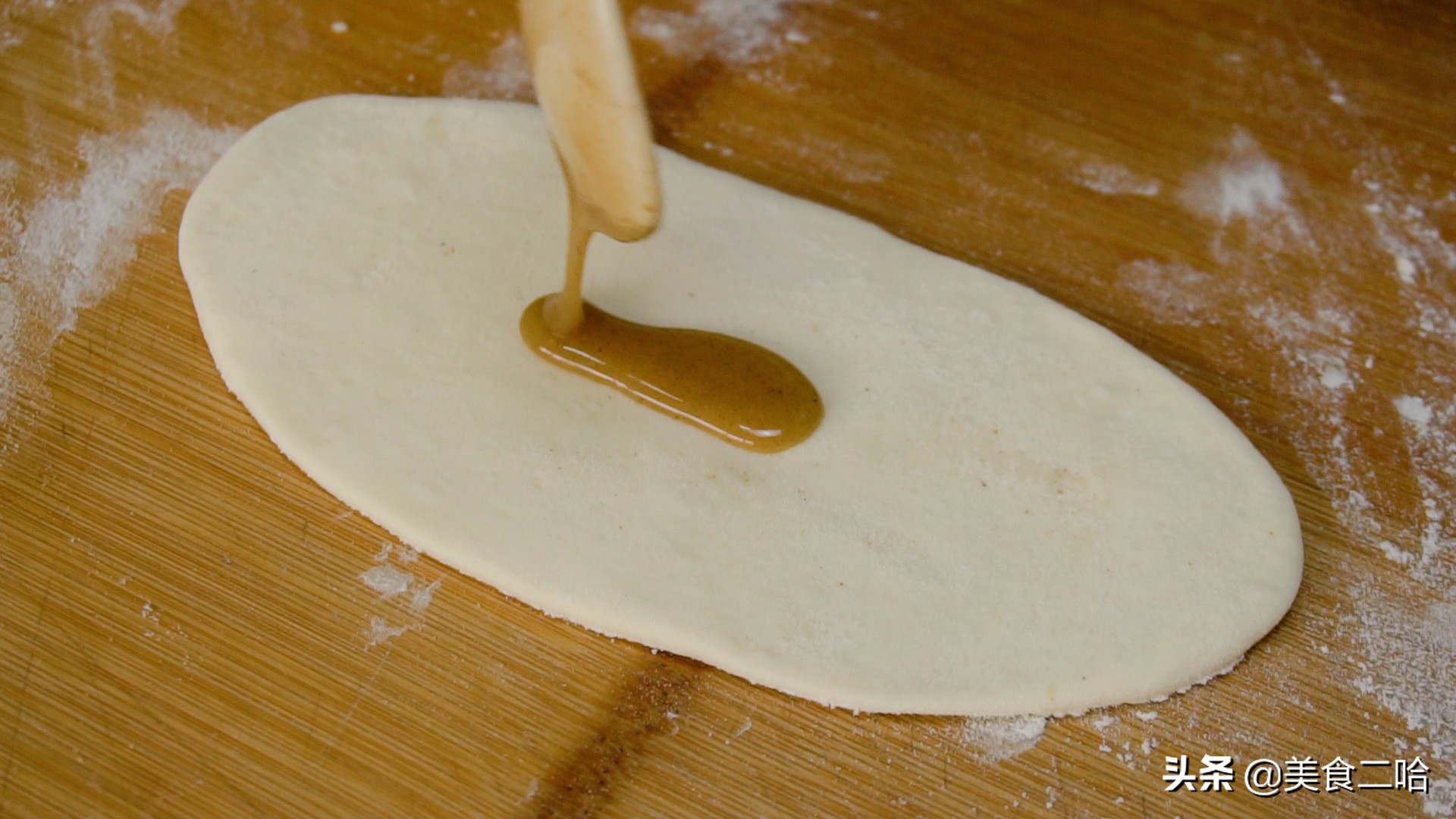 鸡蛋灌饼鼓大泡,鸡蛋灌饼做法全过程小视频