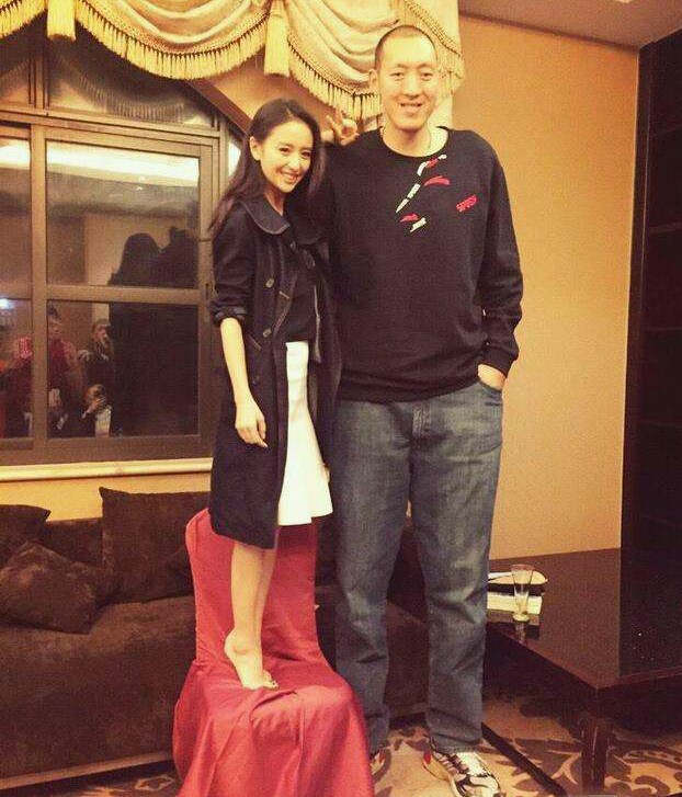 孙明明成龙合作电影片段,孙明明长多高