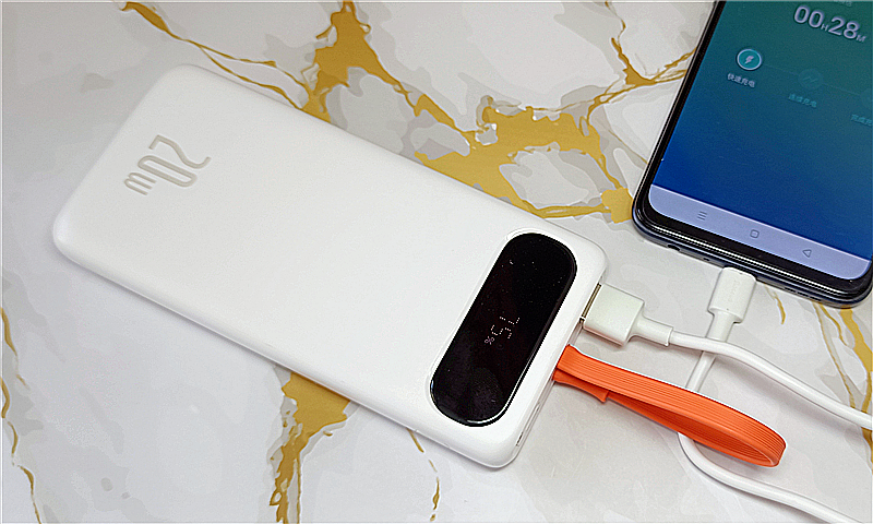 倍思无线快充电源评测,倍思布洛克带线数显快充移动电源