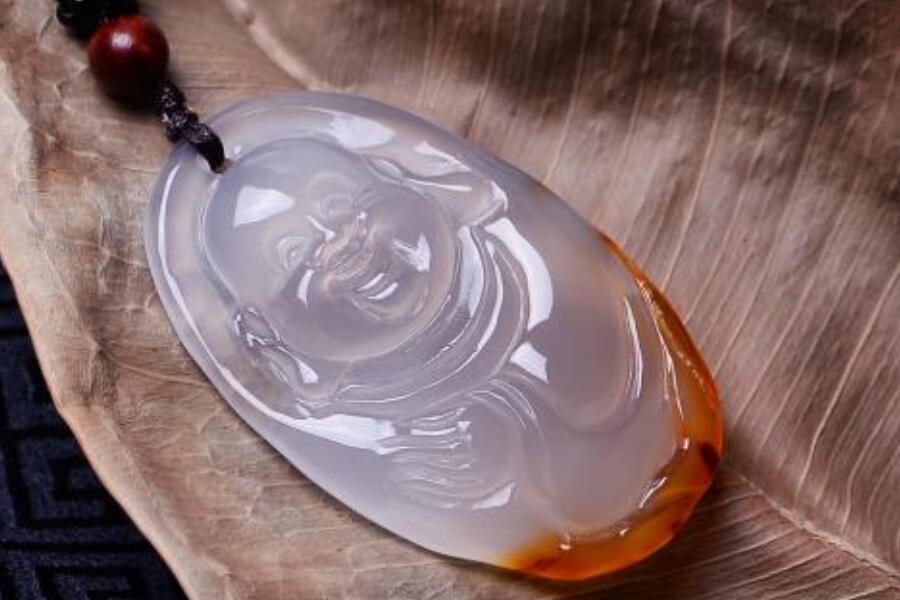 绿色玛瑙玉髓天然未染色,怎么看玉髓和染色玻璃的区别