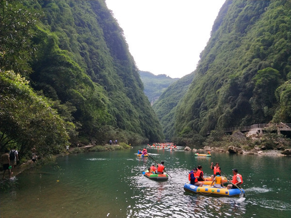 彭水阿依河旅游路线,重庆彭水阿依河漂流双人行攻略