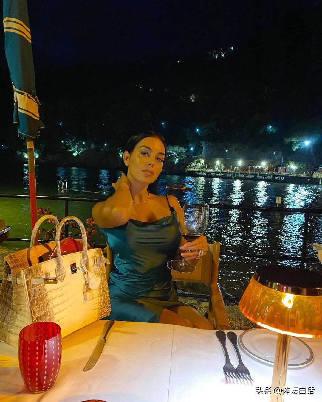 c罗房产有多少,c罗正式出售名下纽约豪宅