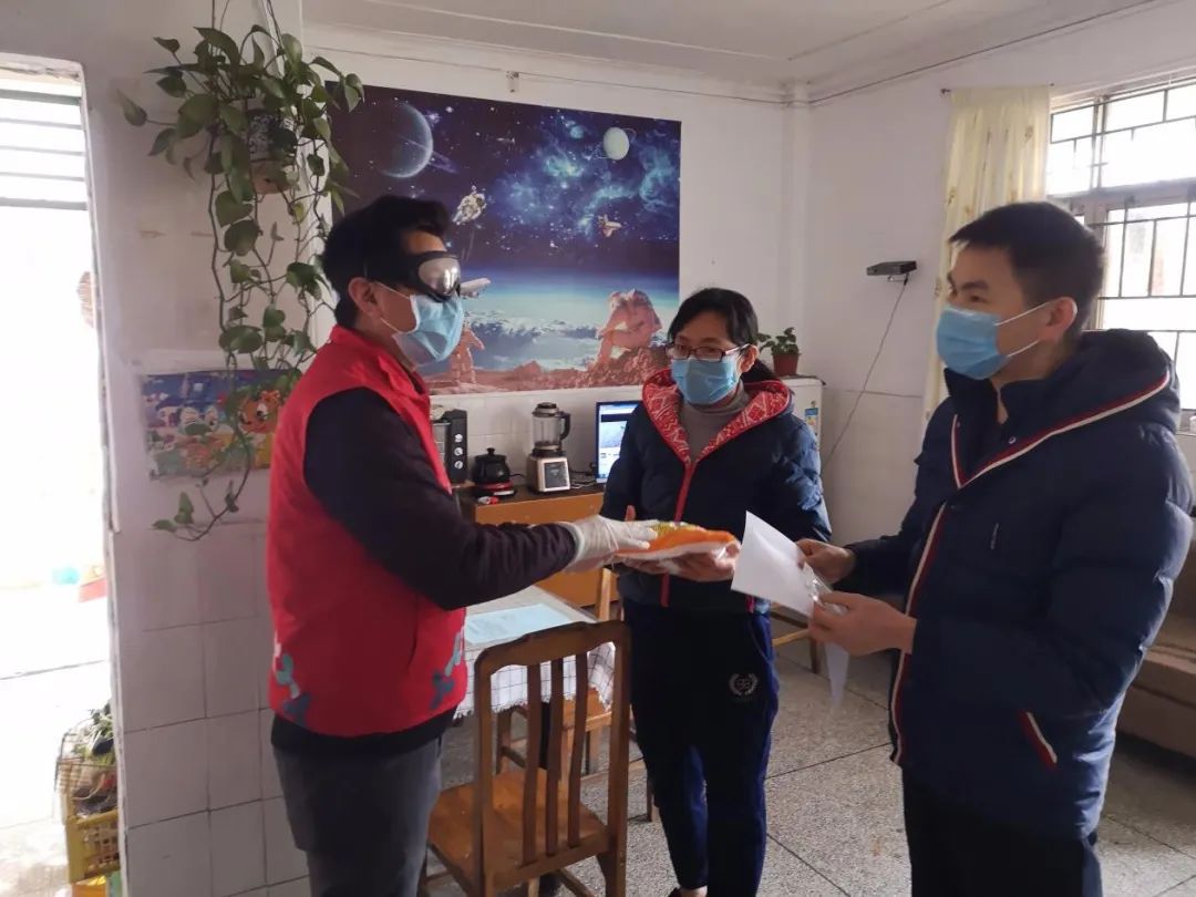 感动深圳100个凡人“疫”事⑩：社区“大管家”抗疫贴心人