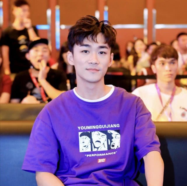 难言和不求人解说和平精英,和平精英难言帮粉丝上分全程回放