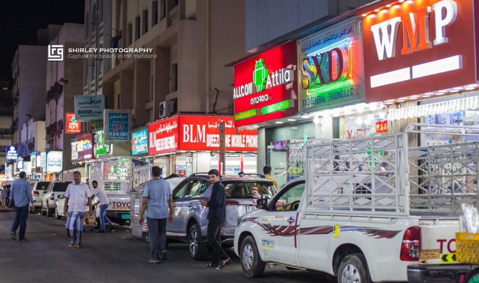 迪拜中国人打工者的真实生活,迪拜繁华城市真实生活