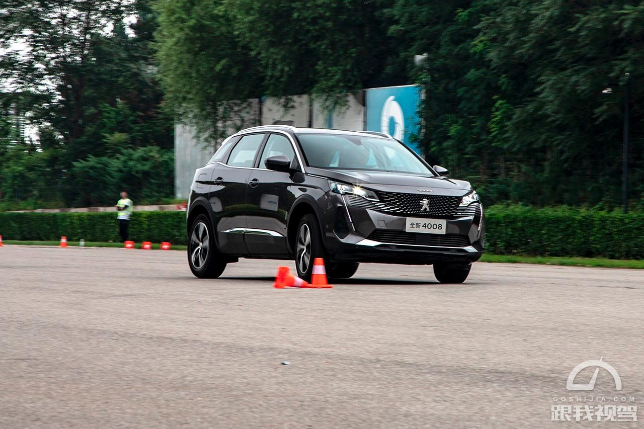 4008途岳荣放测试,rav4荣放对比标致4008