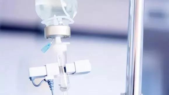 小孩输液管里有虫状物,孩子输液管有虫子后续