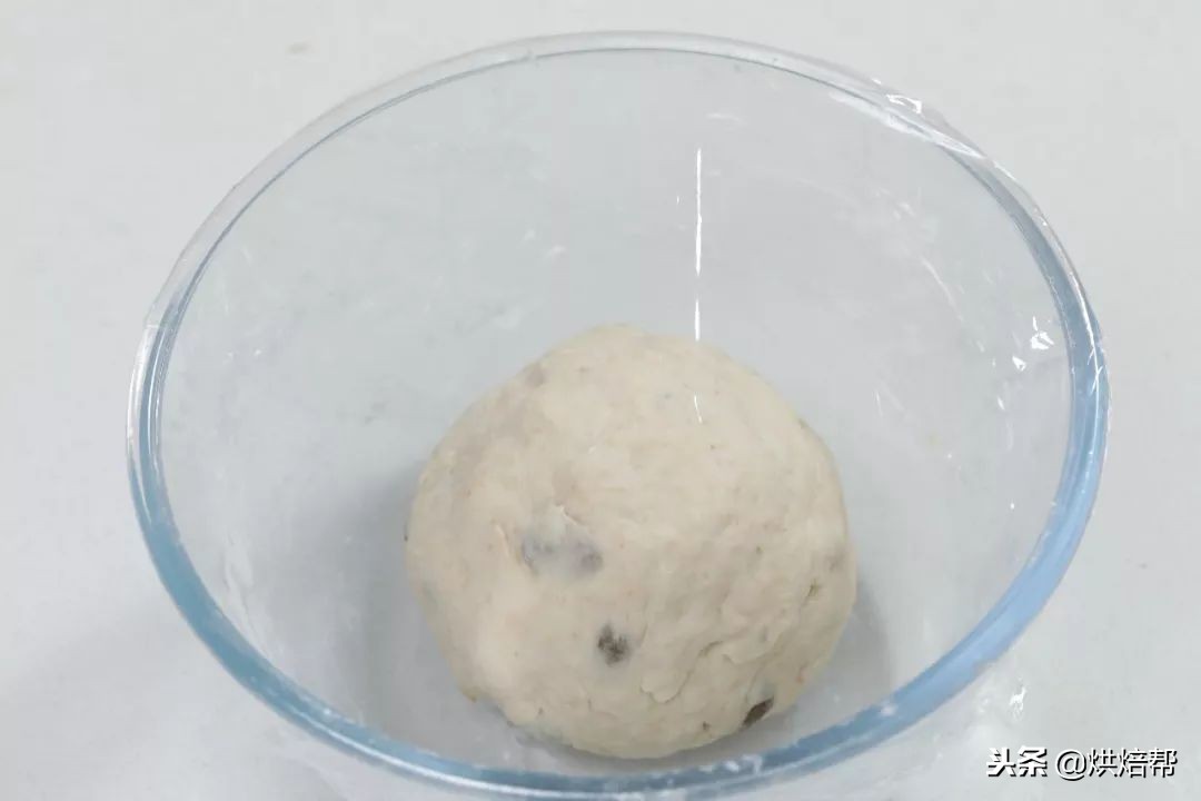 全程不用手和面的面包做法,不用发酵也不用揉面做出来的面包