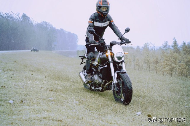 qjmotor逸550性能测评,qjmotor逸550复古摩托评测