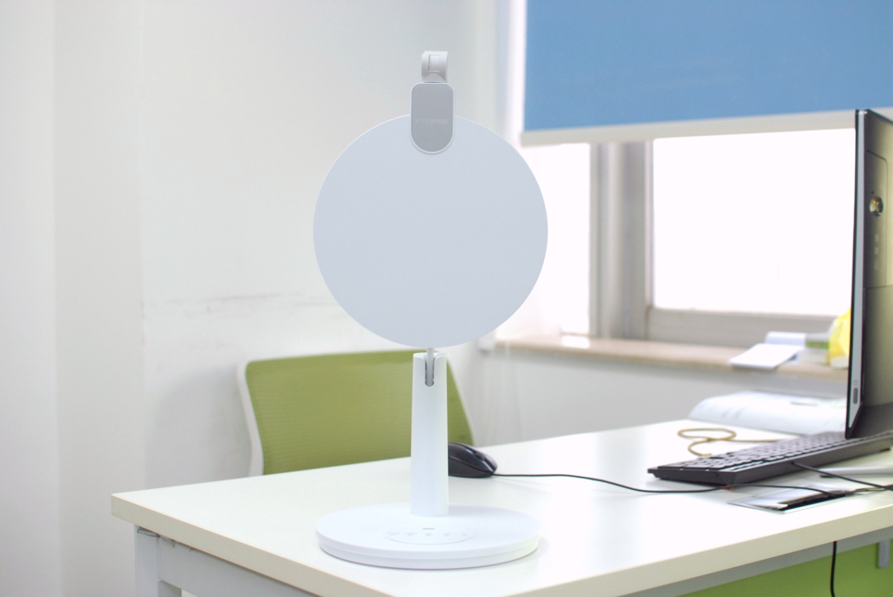 国家A*级A**标准，保护眼睛就选孩视宝全光谱台灯