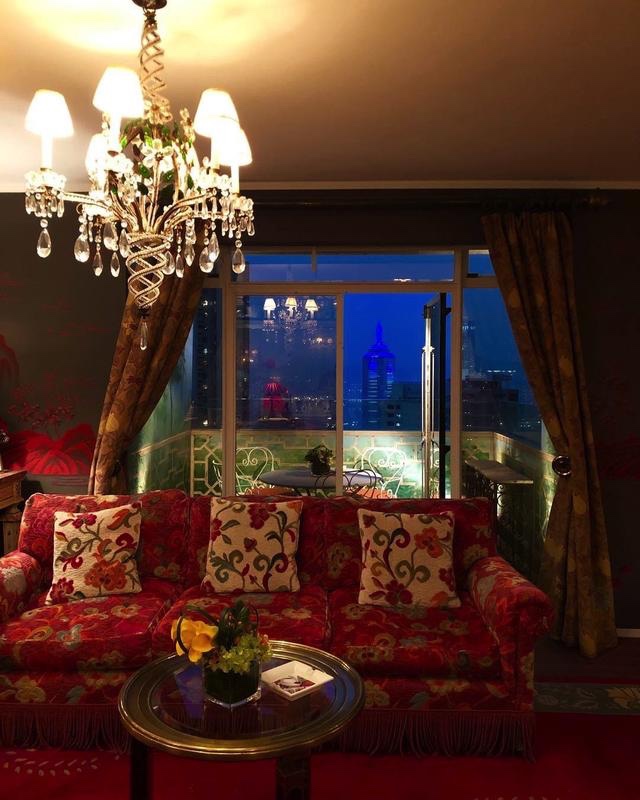 刘嘉玲收藏的王冠是多少钱,刘嘉玲的古董皇冠