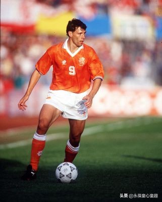 盘点足球历史最伟大的100位球星,中国足球十大最佳前锋排名一览表