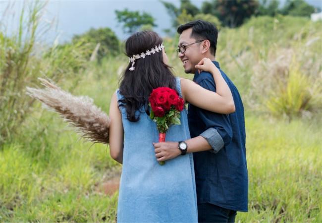 孔雀女嫁给老实人,孔雀女嫁凤凰男后悔